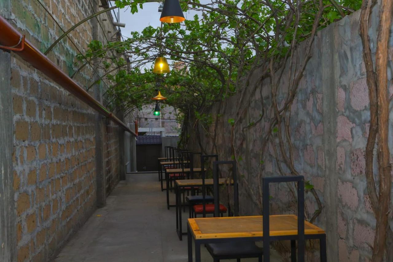 Puzzle Space Hostel Γιερεβάν Εξωτερικό φωτογραφία