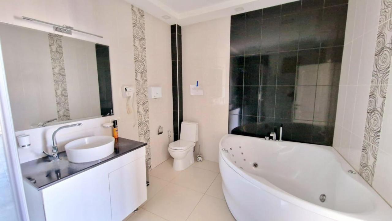 Puzzle Space Hostel Γιερεβάν Εξωτερικό φωτογραφία