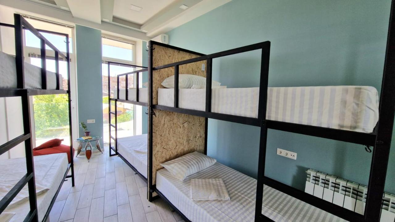 Puzzle Space Hostel Γιερεβάν Εξωτερικό φωτογραφία